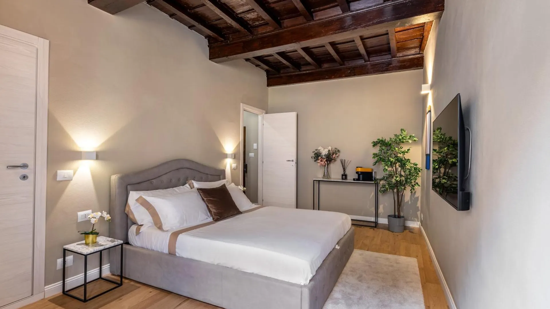 Santa Croce Luxury Suite - Dolcevita Holiday Florence